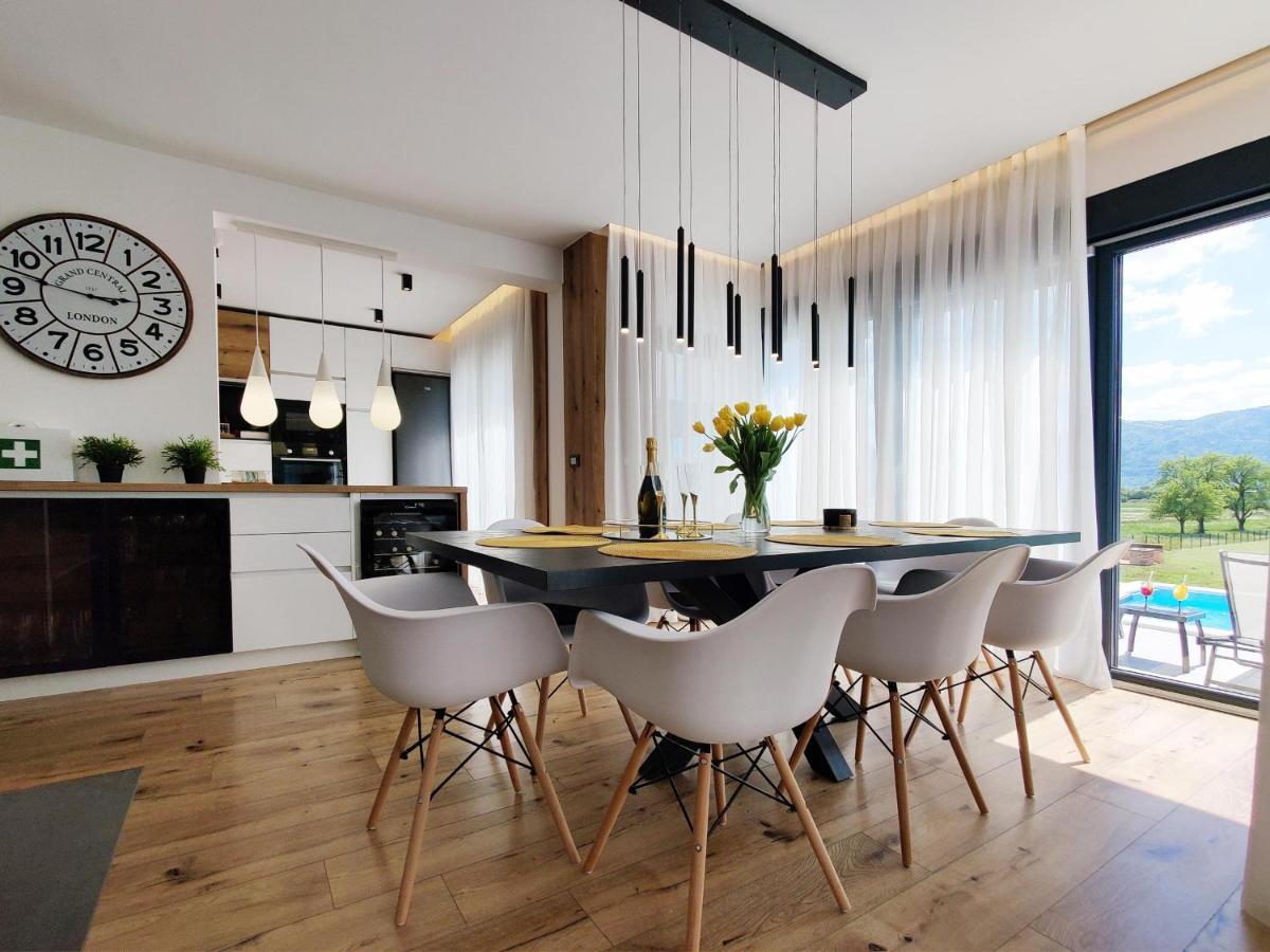Villa Biser Gacke Sinac Екстер'єр фото