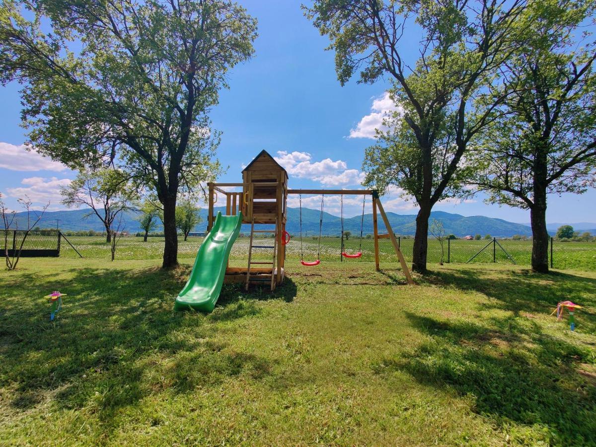 Villa Biser Gacke Sinac Екстер'єр фото