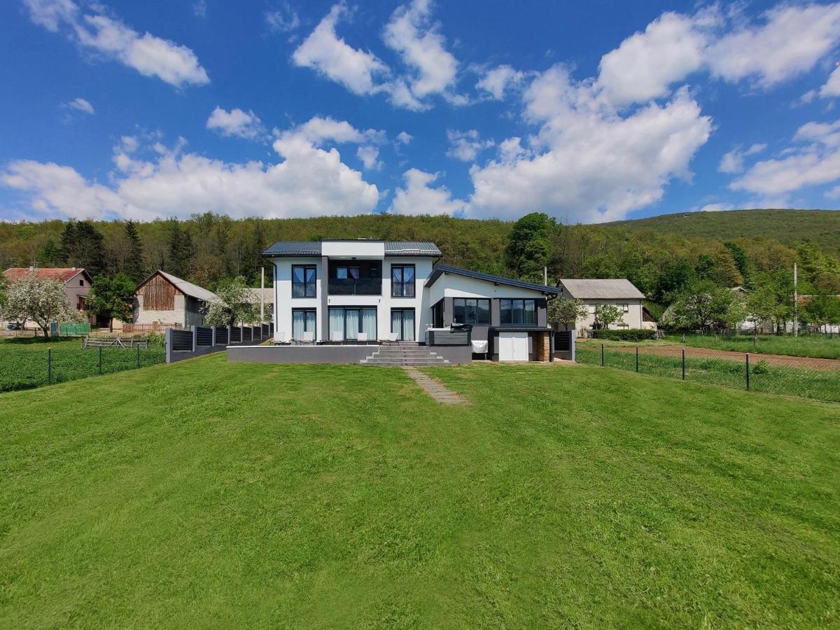 Villa Biser Gacke Sinac Екстер'єр фото