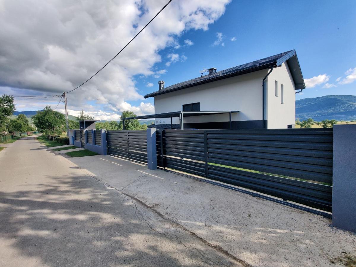 Villa Biser Gacke Sinac Екстер'єр фото