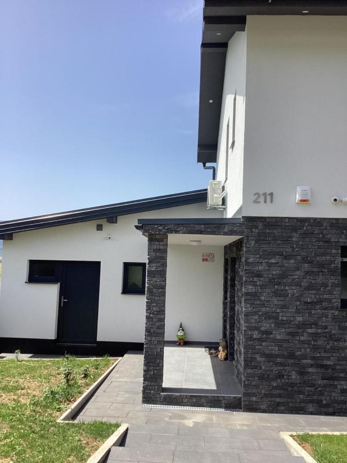 Villa Biser Gacke Sinac Екстер'єр фото