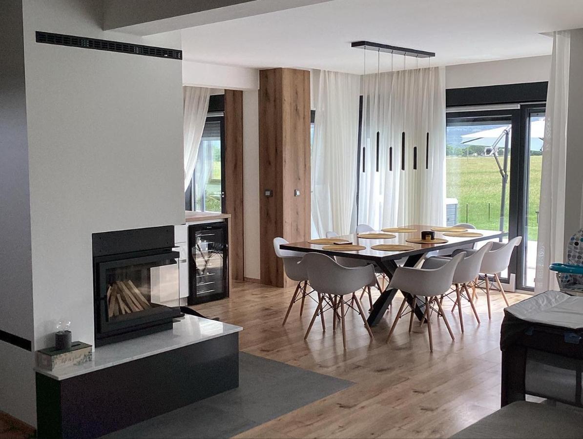 Villa Biser Gacke Sinac Екстер'єр фото